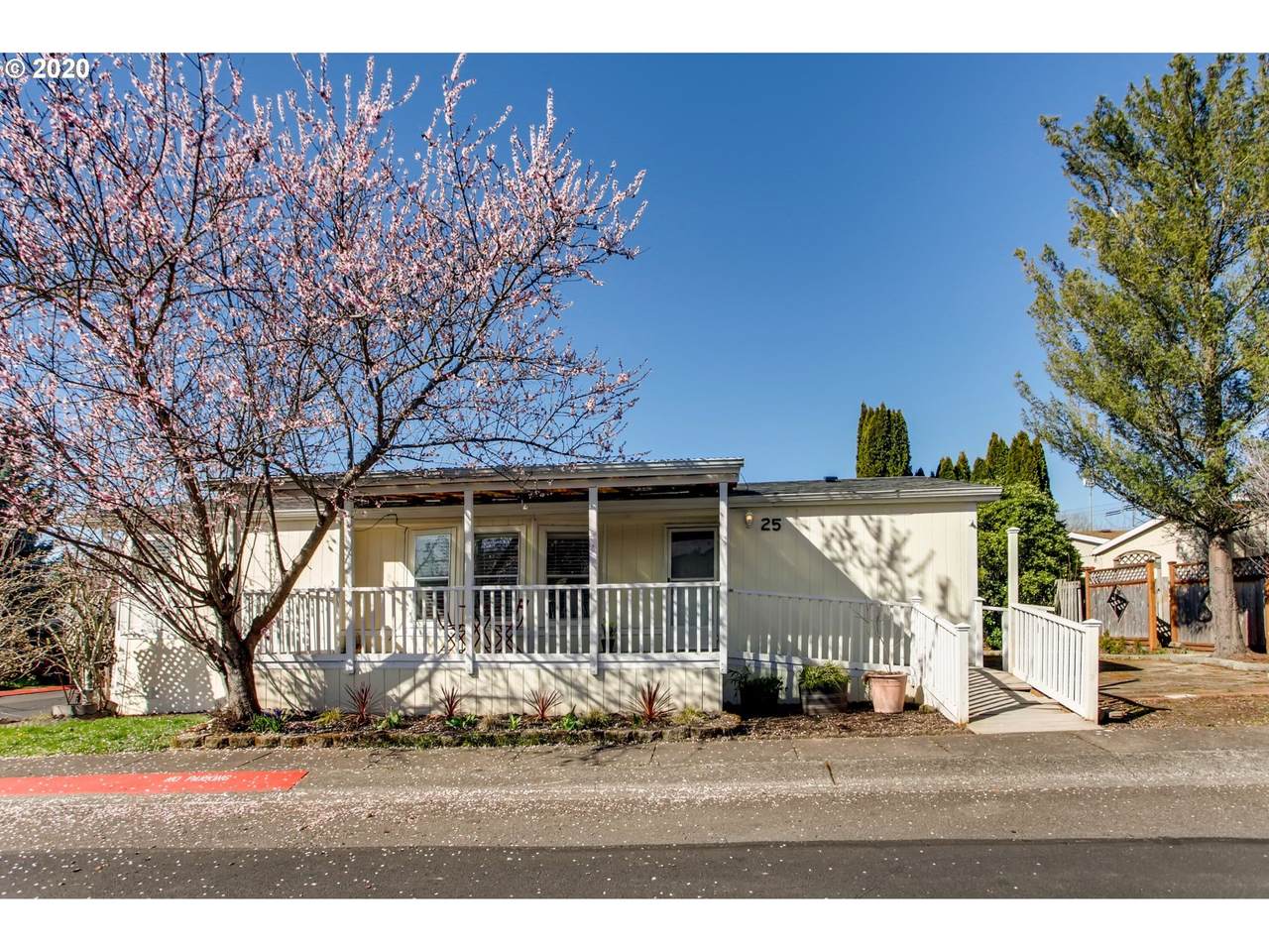 8300 Quatama St - Photo 1