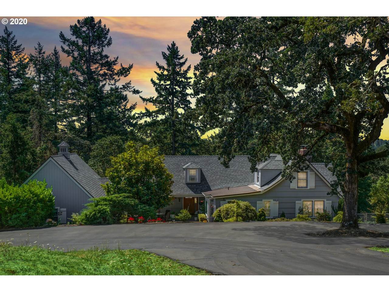 615 Scenic Dr - Photo 1