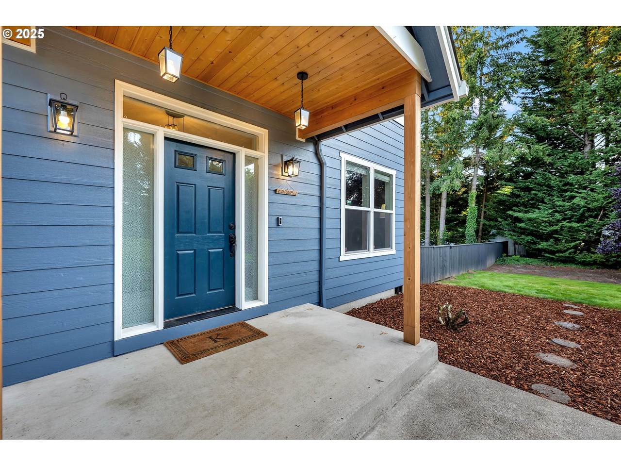 https://bt-photos.global.ssl.fastly.net/portland/1280_boomver_13_203586382-2.jpg