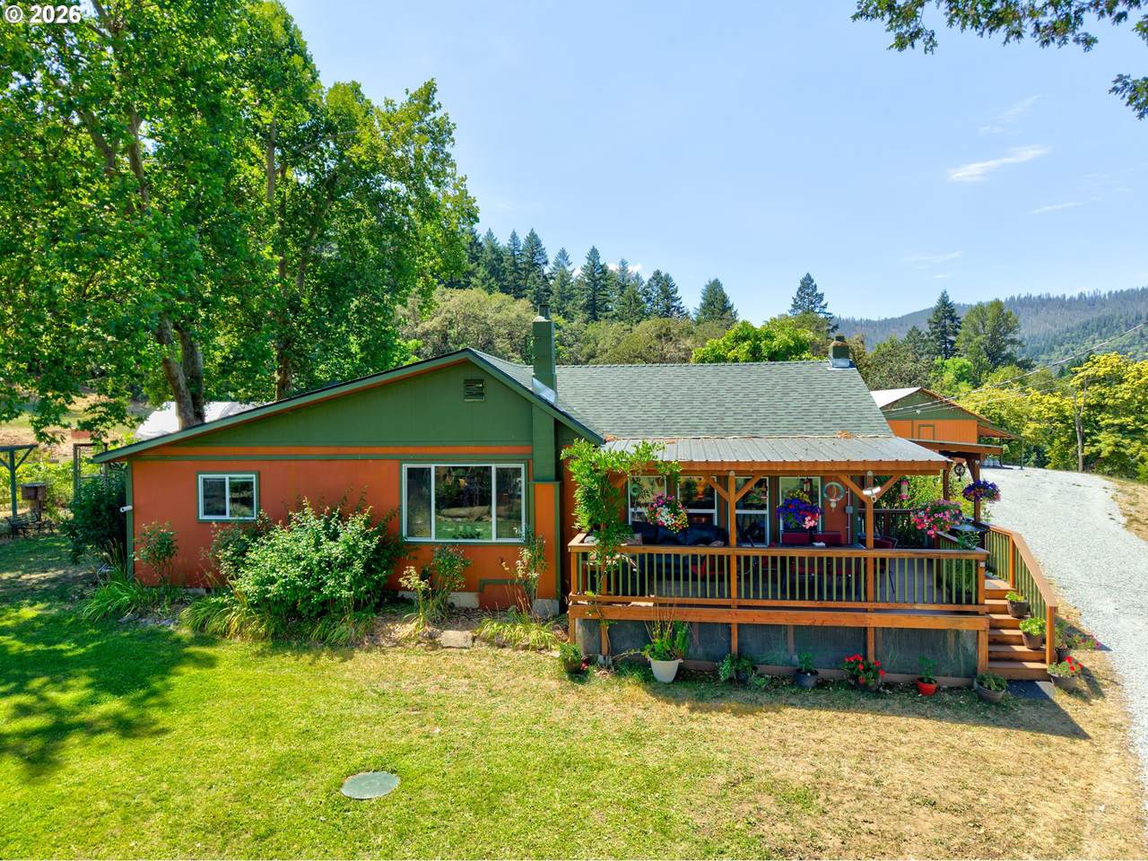 https://bt-photos.global.ssl.fastly.net/portland/1280_boomver_1_203722712-2.jpg