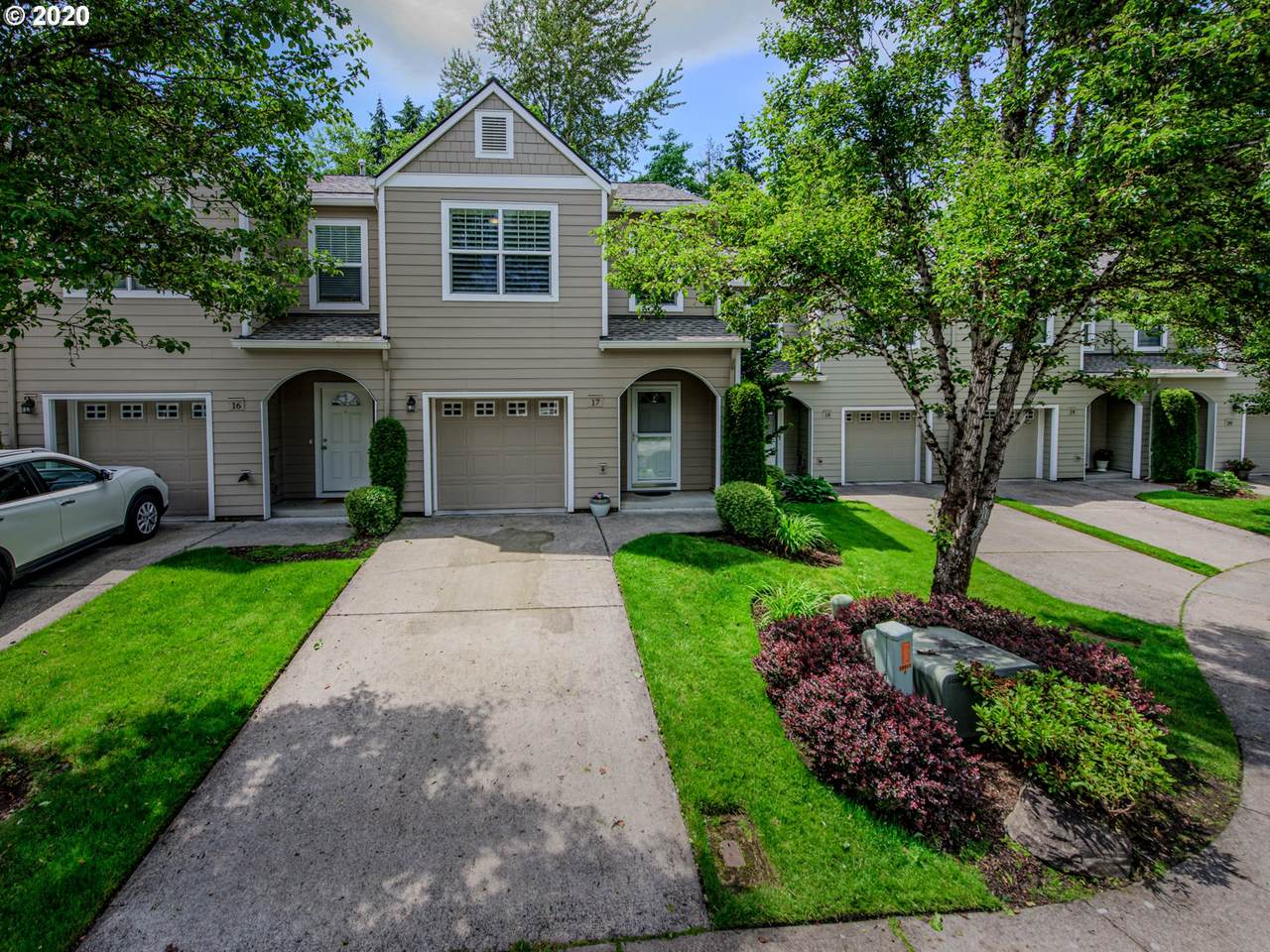 10400 82ND Ave - Photo 1