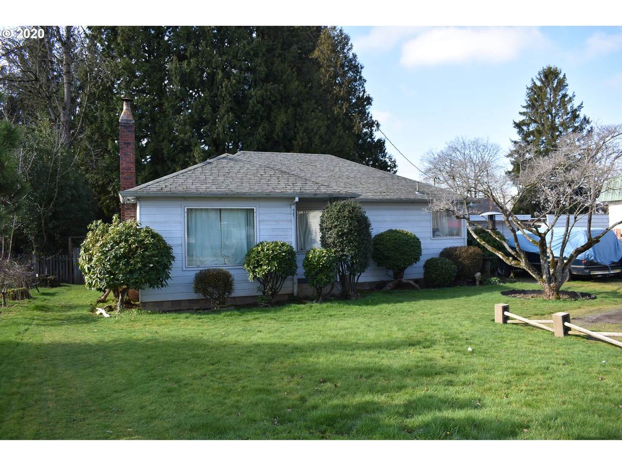 927 Cleveland Ave - Photo 1