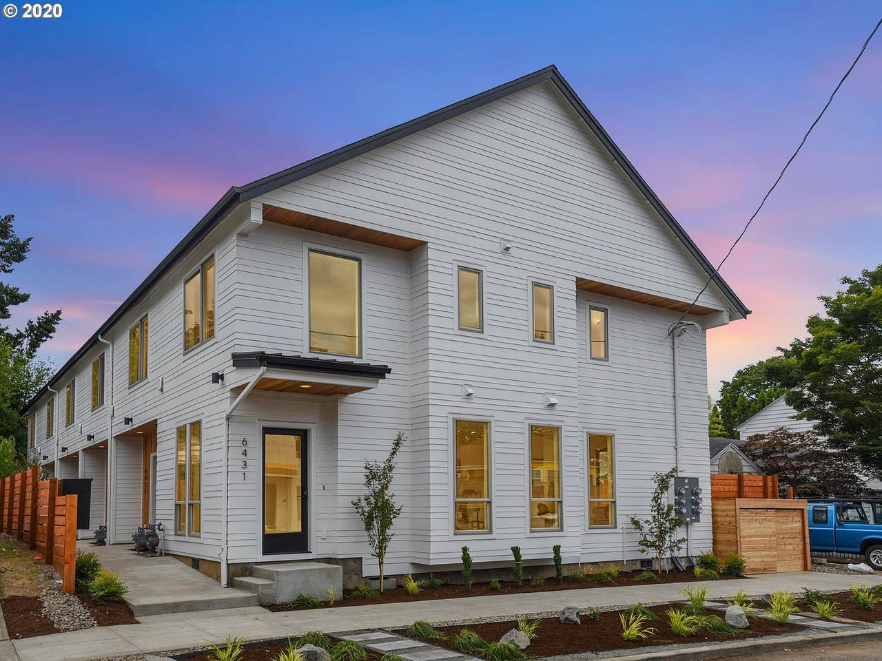 6419 Montana Ave - Photo 1