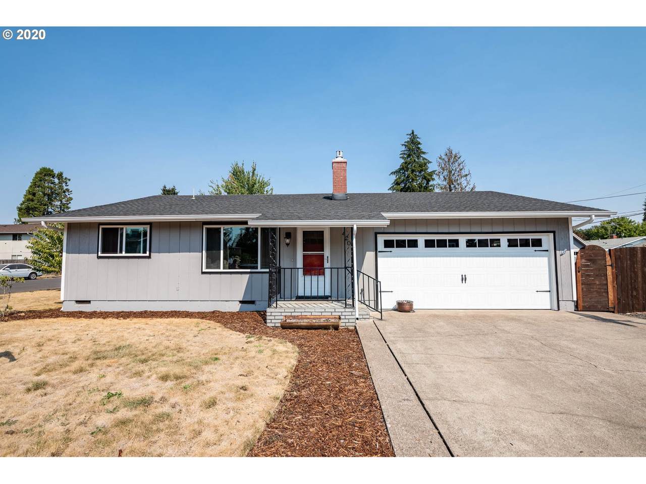 420 7TH Ave - Photo 1