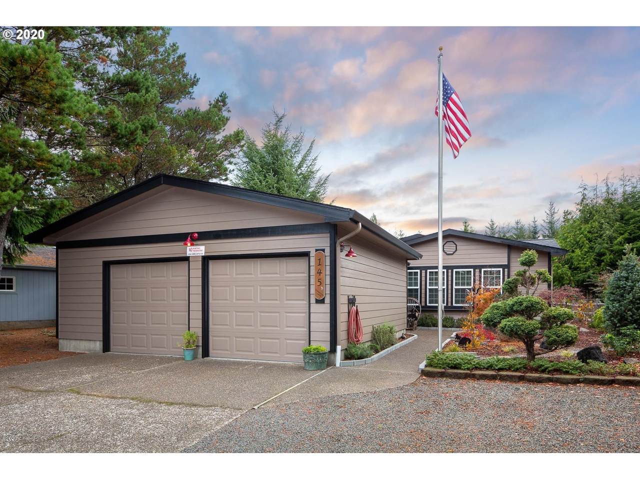 145 Seagrove Loop - Photo 1