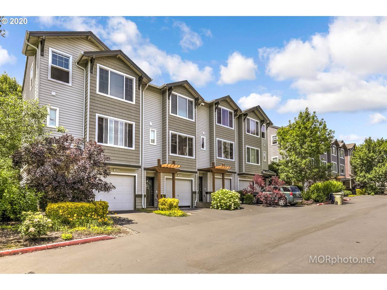 310 Edgeway Dr - Photo 1