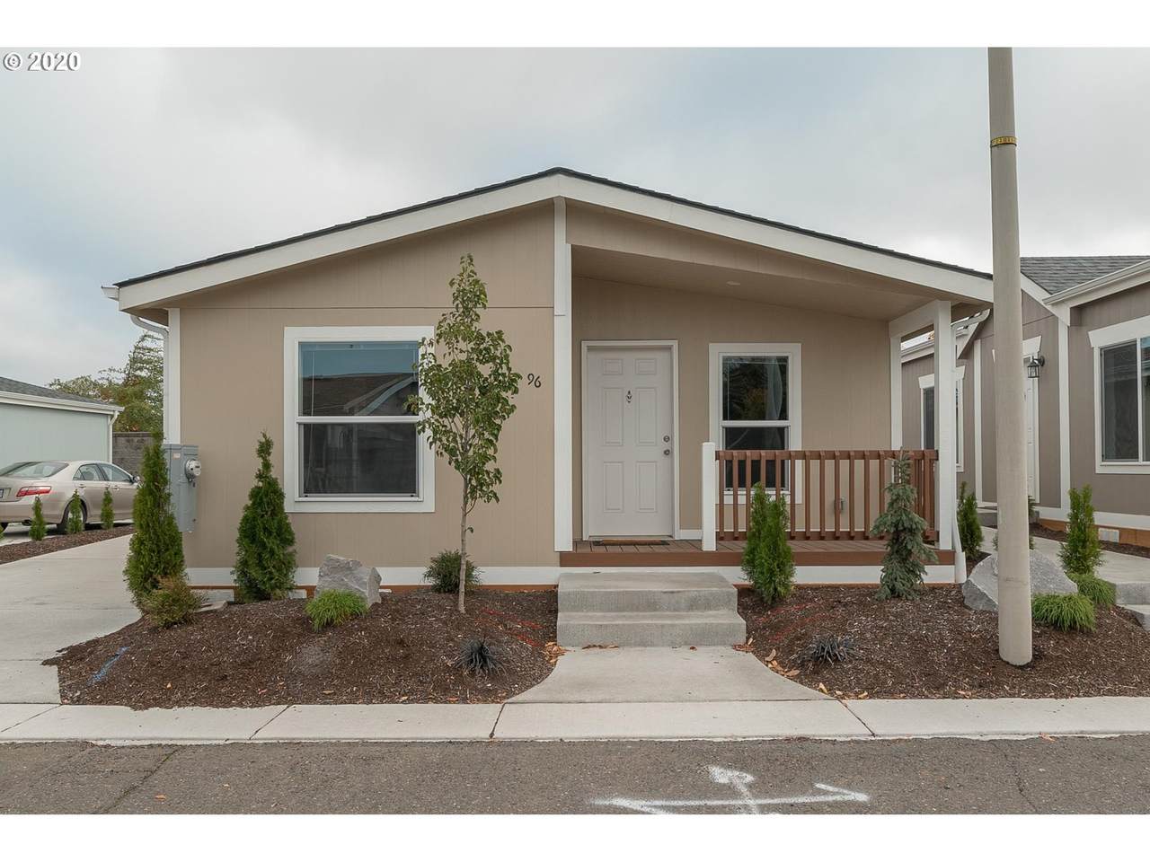 507 99TH St - Photo 1