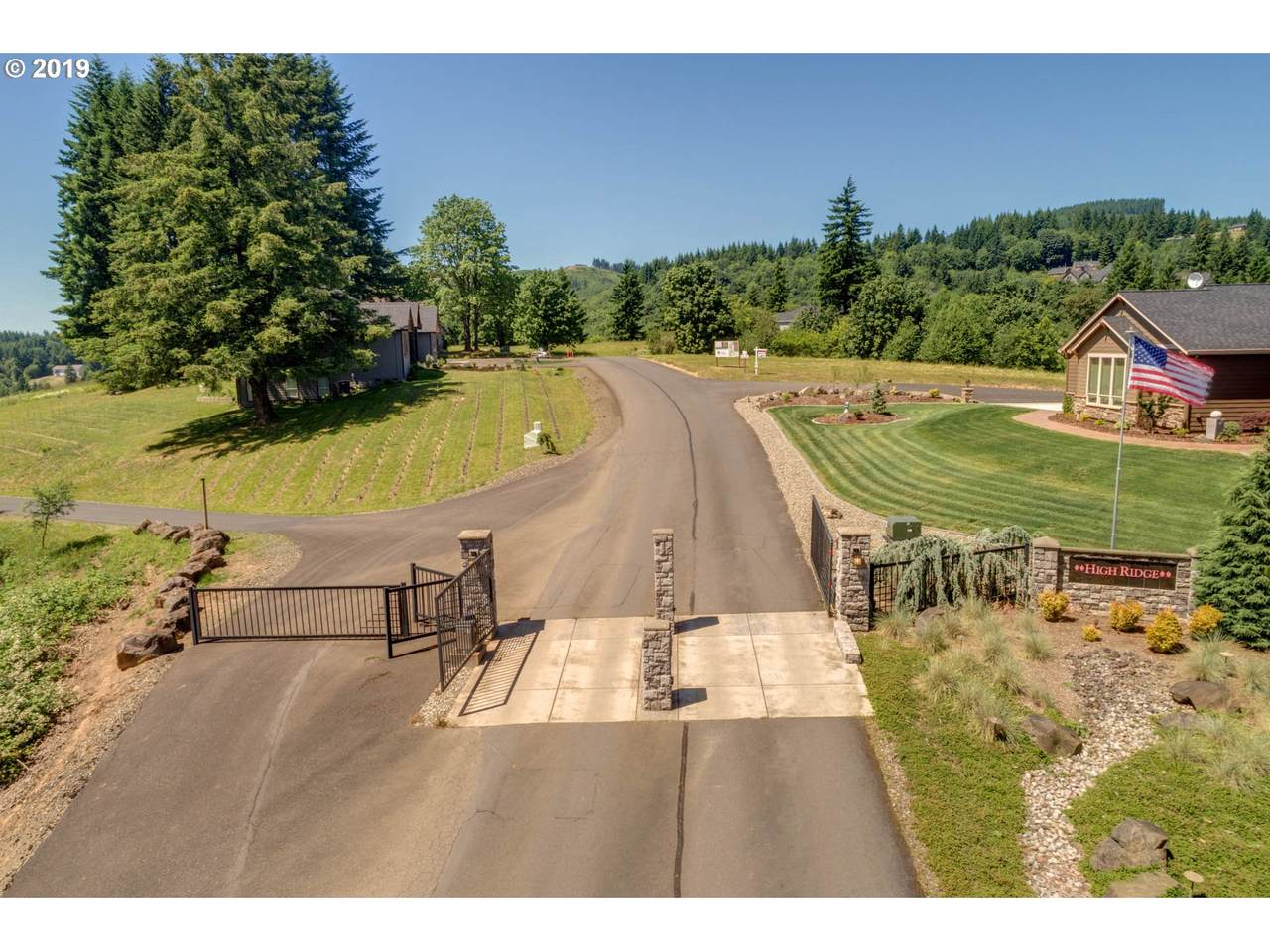 825 Sommerset Rd - Photo 1