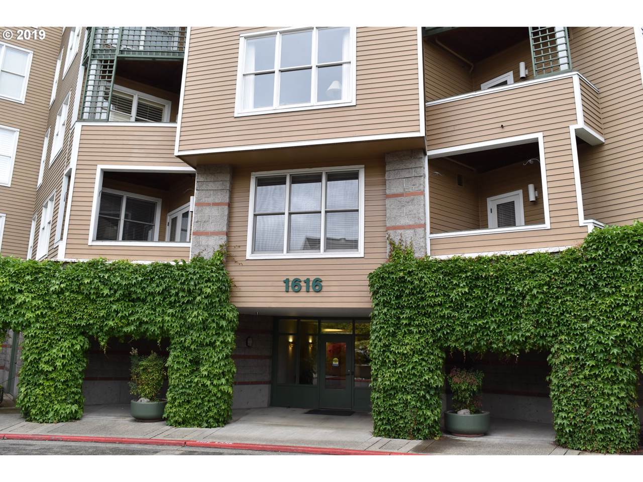 1616 Harbor Way - Photo 1