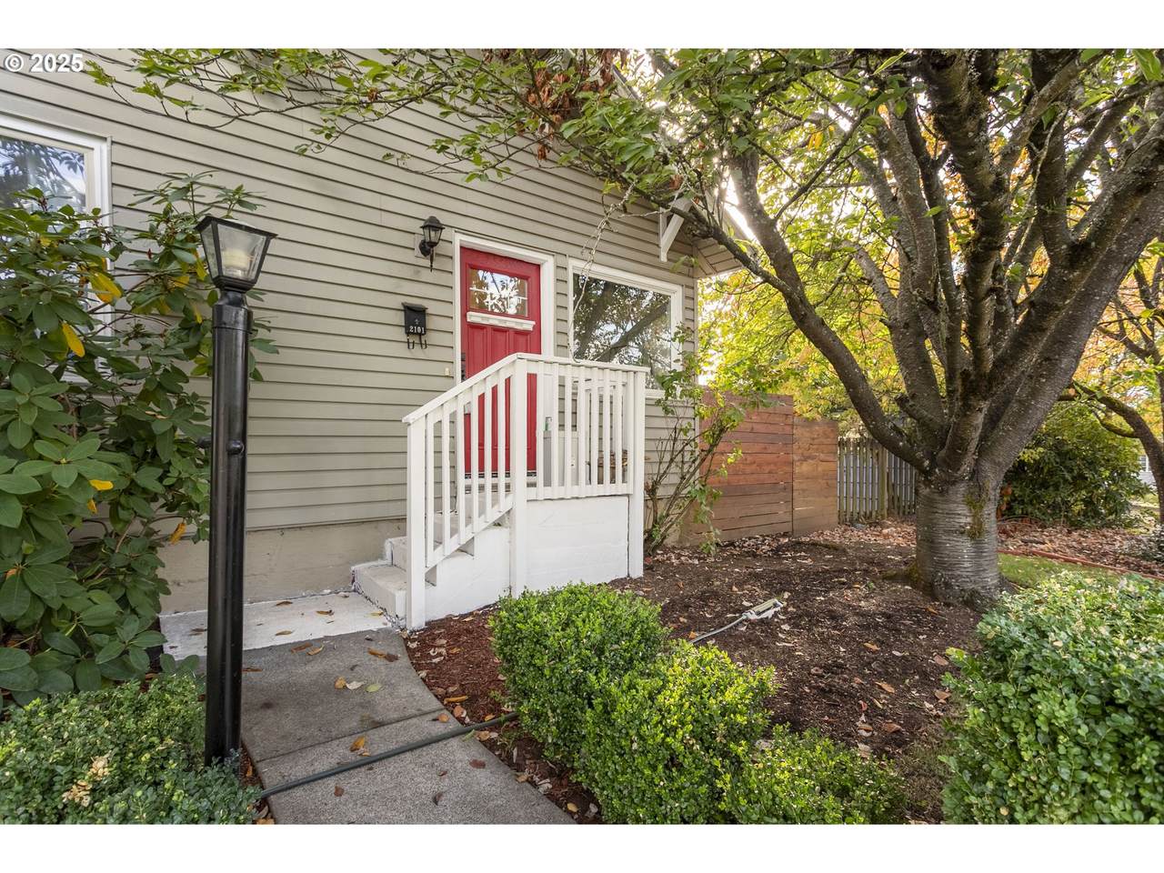 2101 33RD St - Photo 1