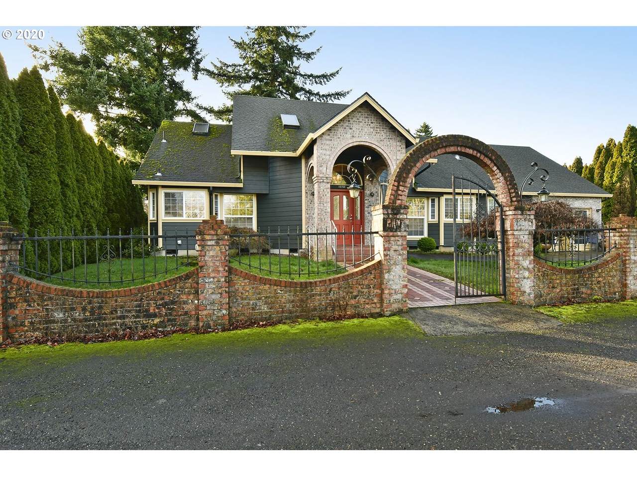 15750 Holladay St - Photo 1