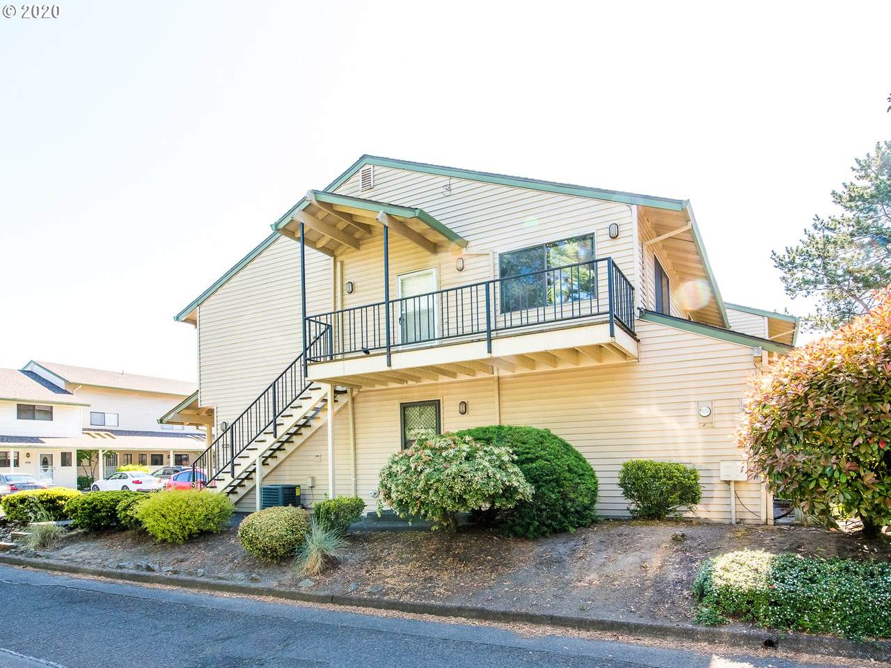 12004 Jantzen Beach Ave - Photo 1