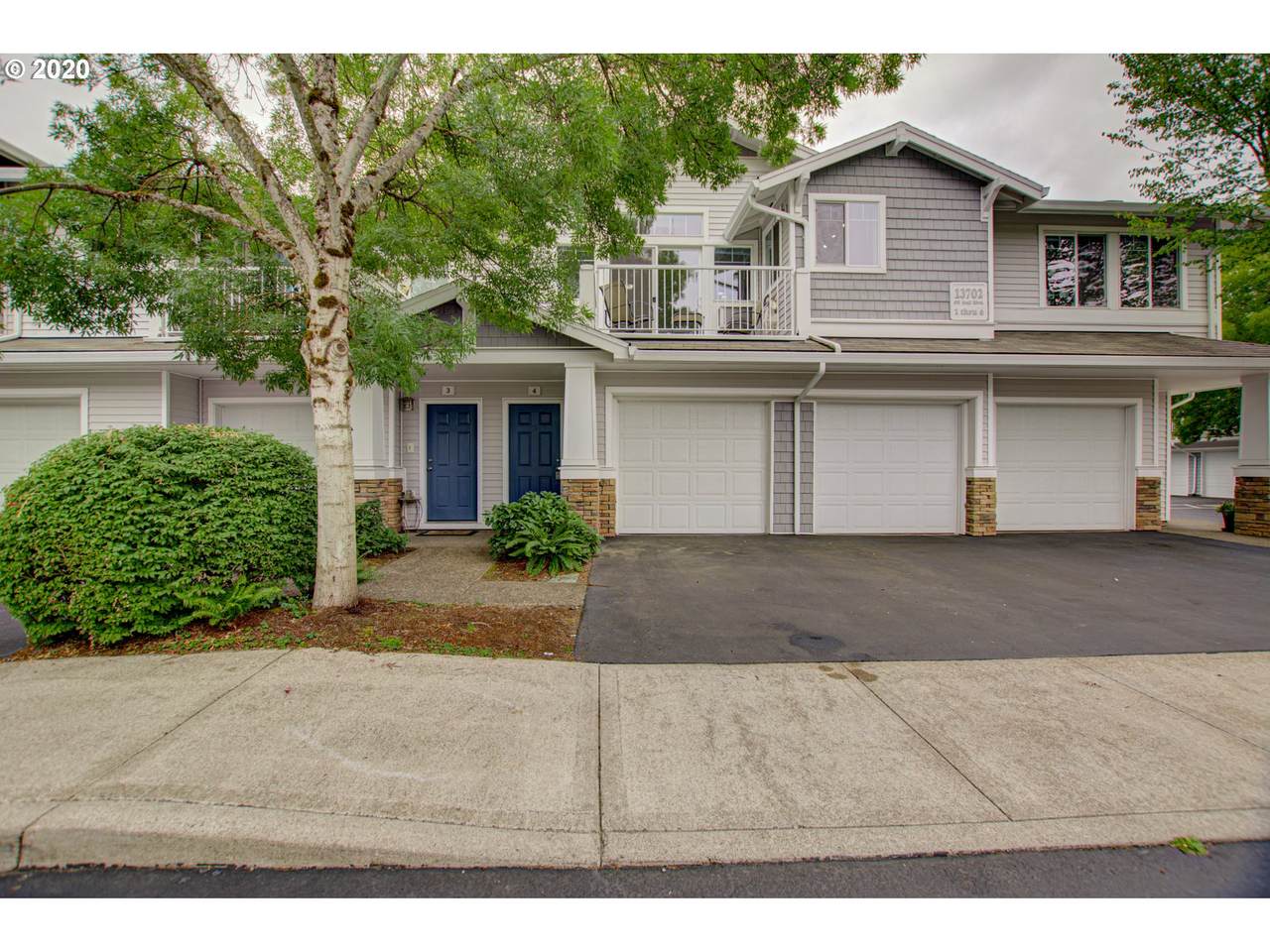 13702 Hall Blvd - Photo 1