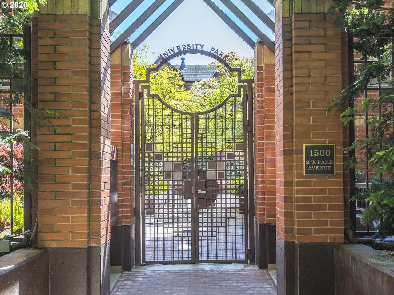 1500 Park Ave - Photo 1