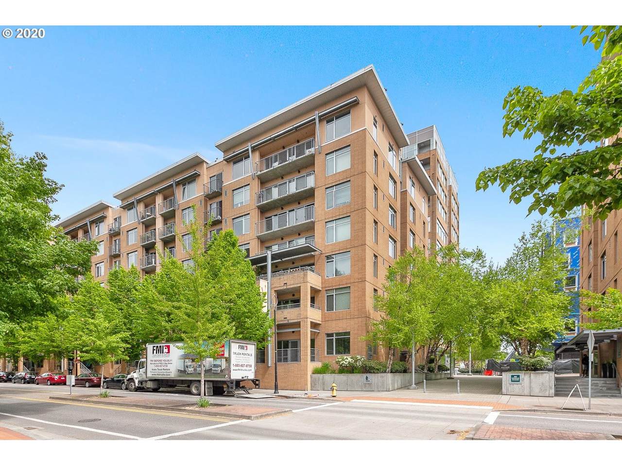 701 Columbia St - Photo 1