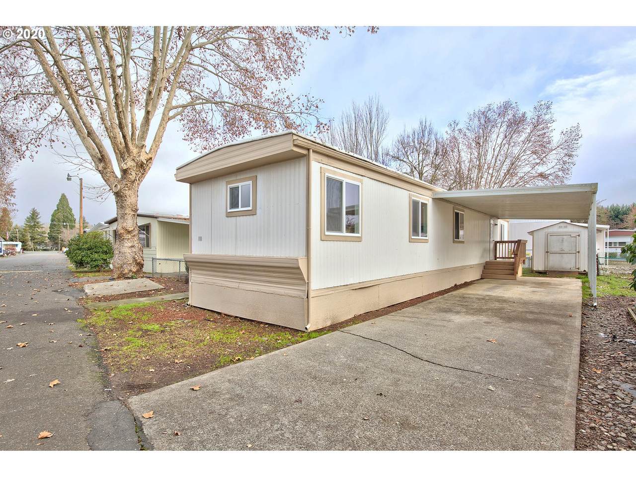 334 Beechwood Dr - Photo 1