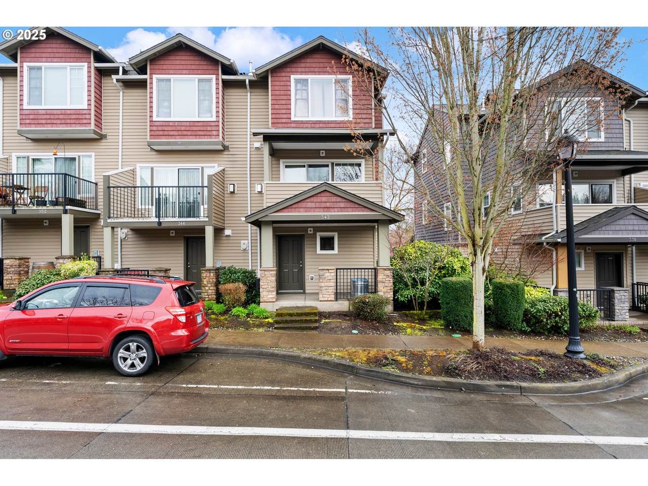 342 Edgeway Dr - Photo 1