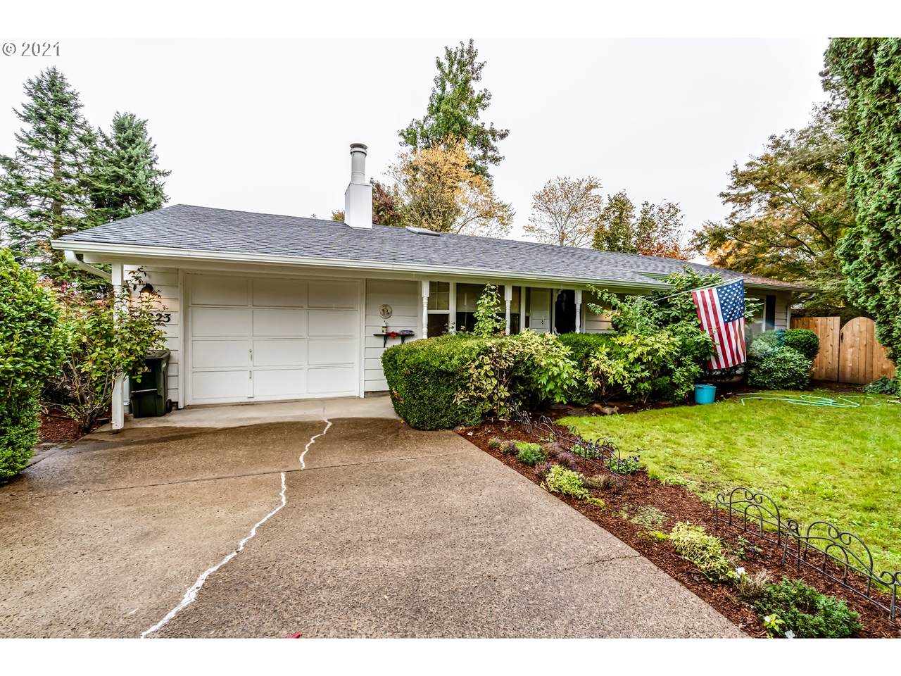 1223 Calvin St - Photo 1