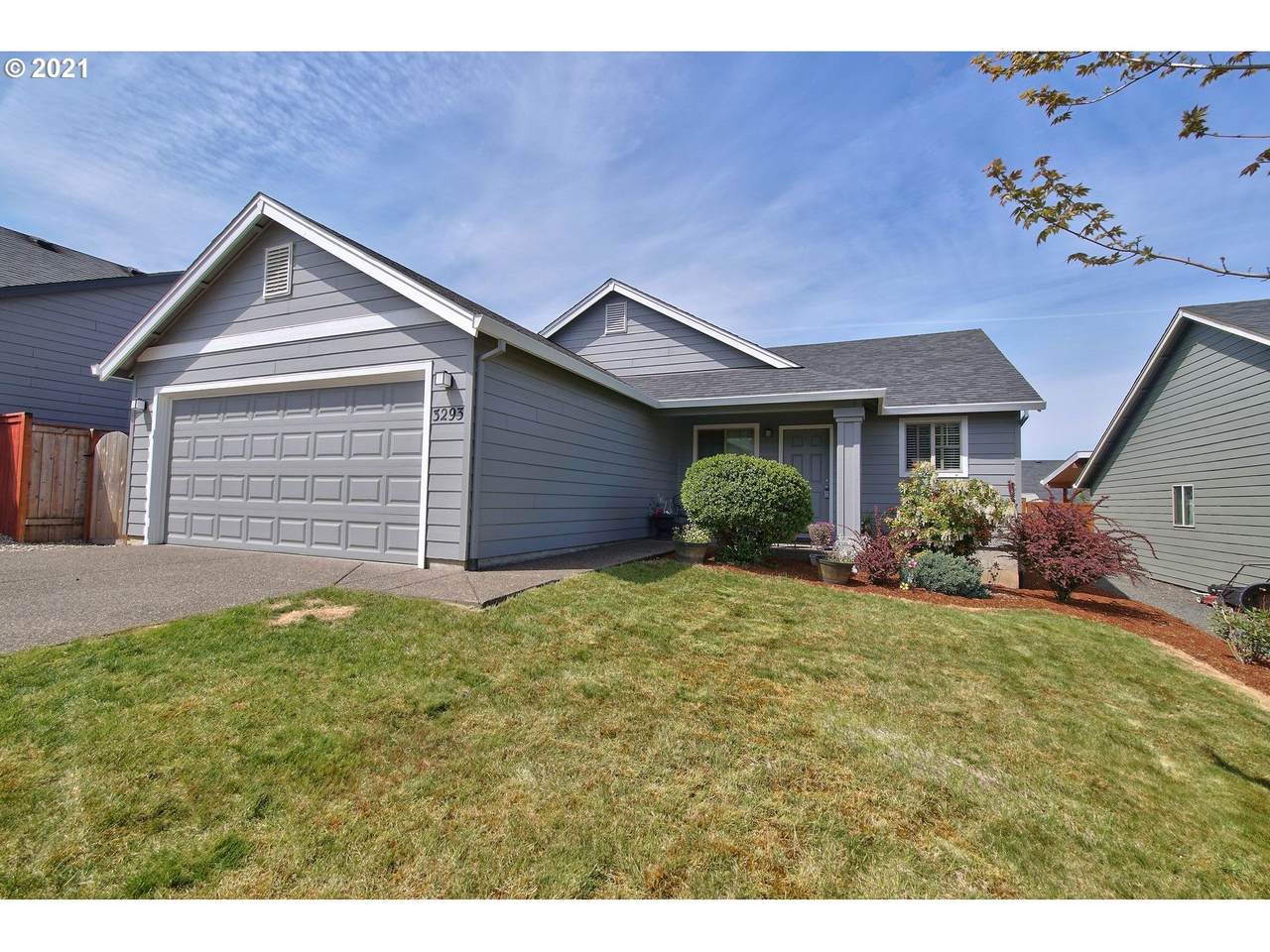 3293 Deerfield Ln - Photo 1