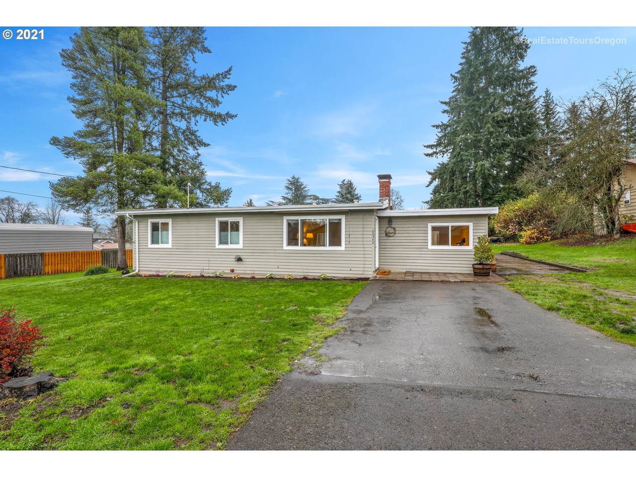 22340 Hall St - Photo 1