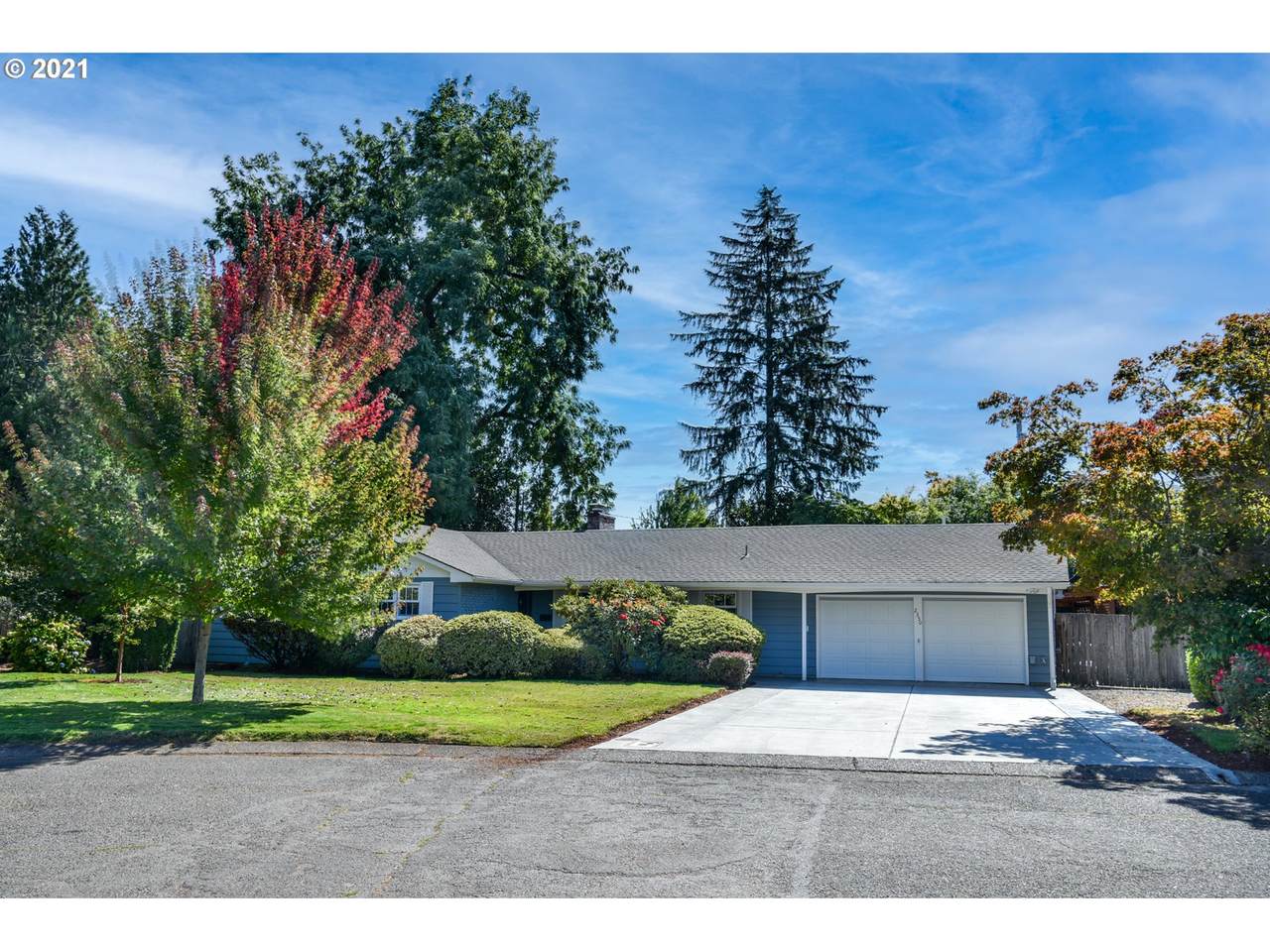2350 Oakway Ter - Photo 1
