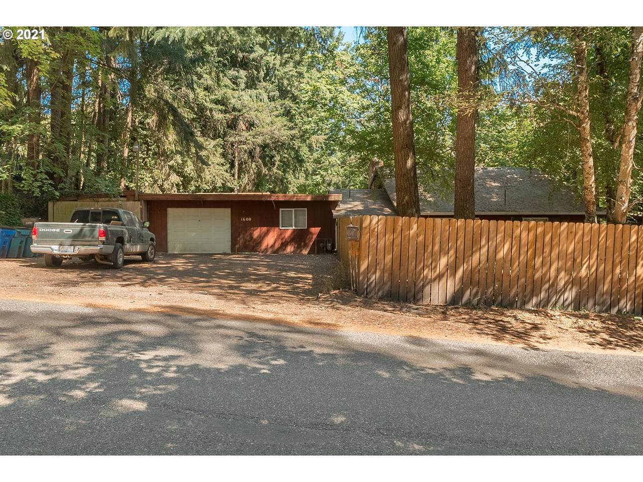 1600 106TH St - Photo 1