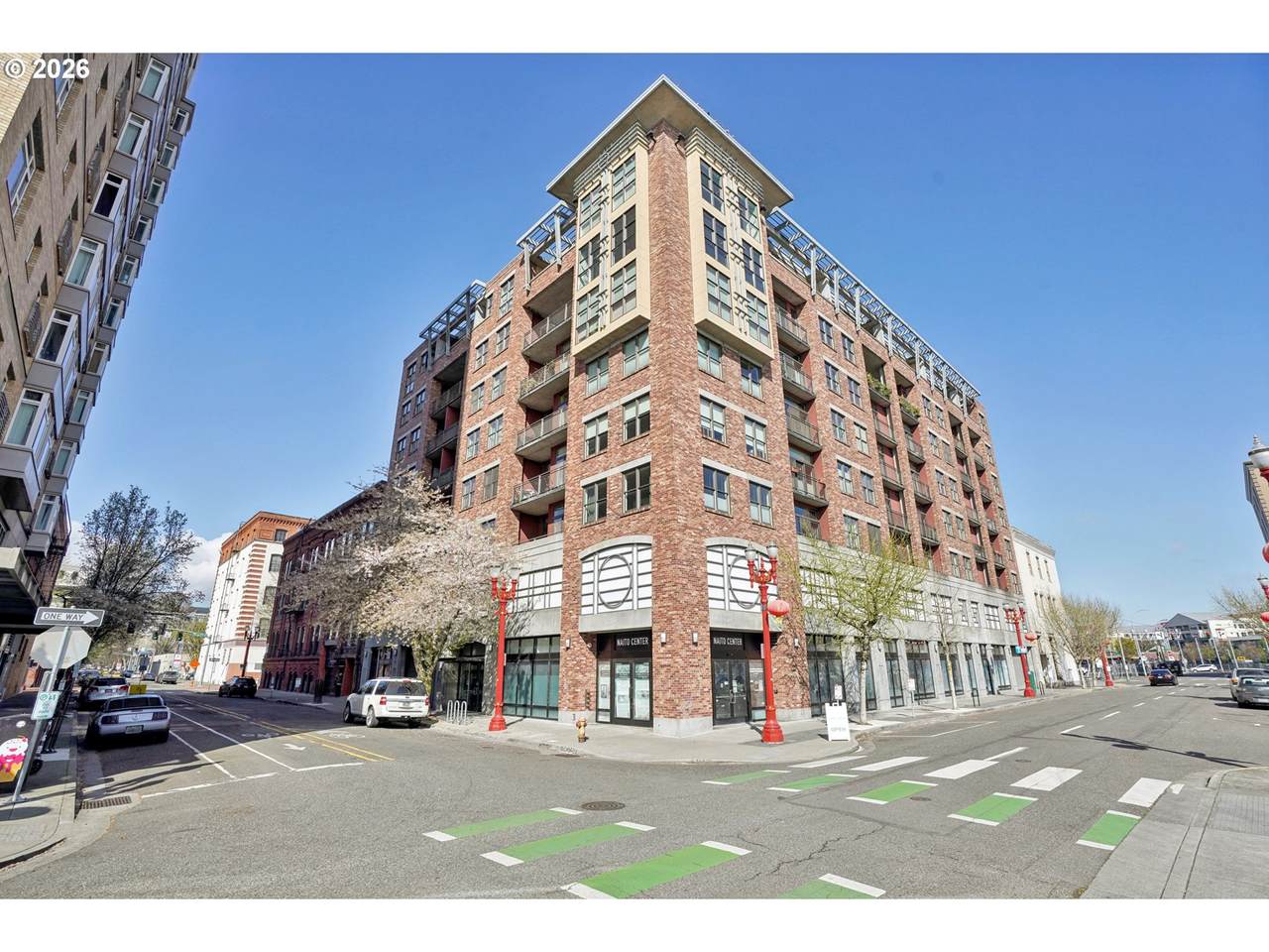 411 Flanders St - Photo 1