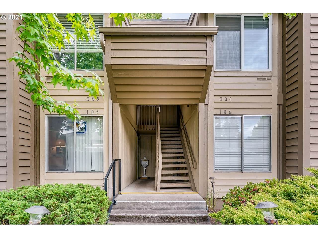 650 Meadow Dr - Photo 1