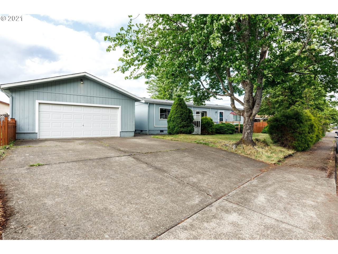 1672 Pritchett Pl - Photo 1