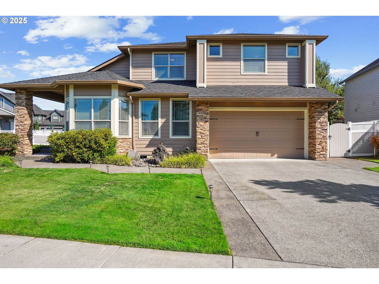 2108 19TH Way - Photo 1
