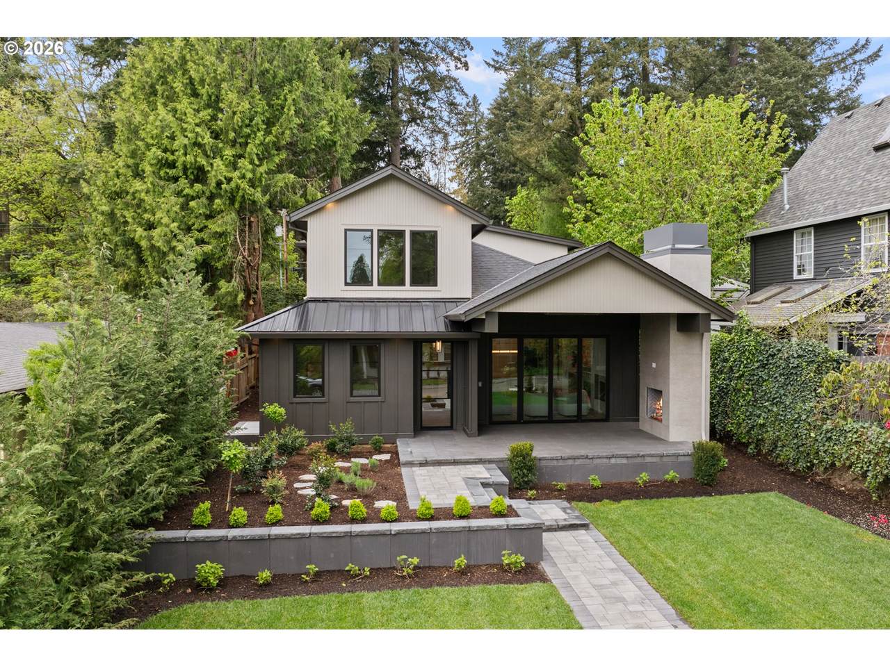 https://bt-photos.global.ssl.fastly.net/portland/1280_boomver_1_210959069-2.jpg