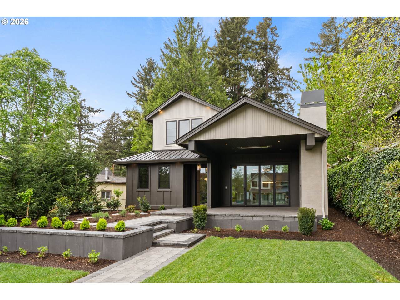 https://bt-photos.global.ssl.fastly.net/portland/1280_boomver_1_210959069-2.jpg