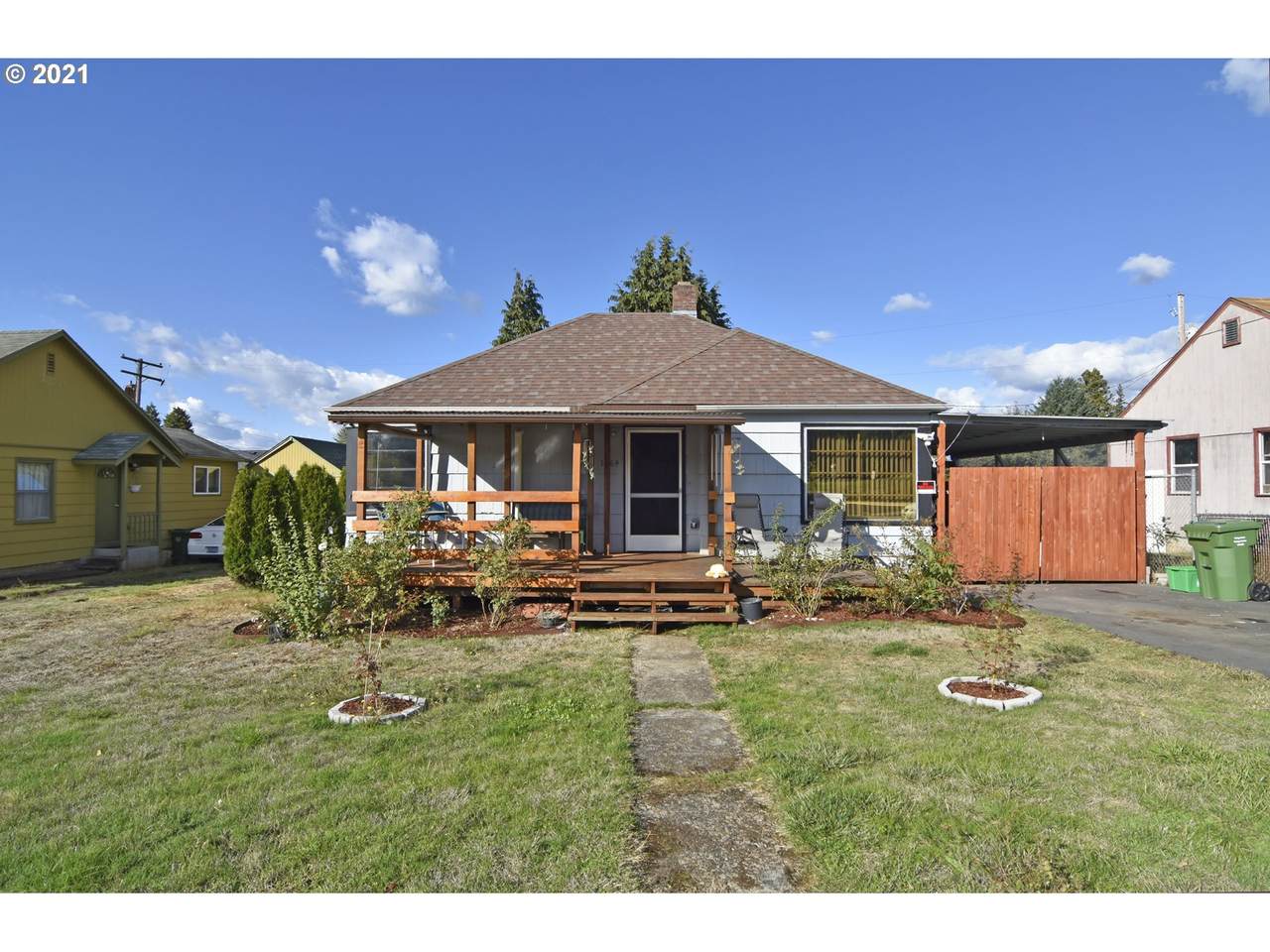 1064 Taylor Ave - Photo 1