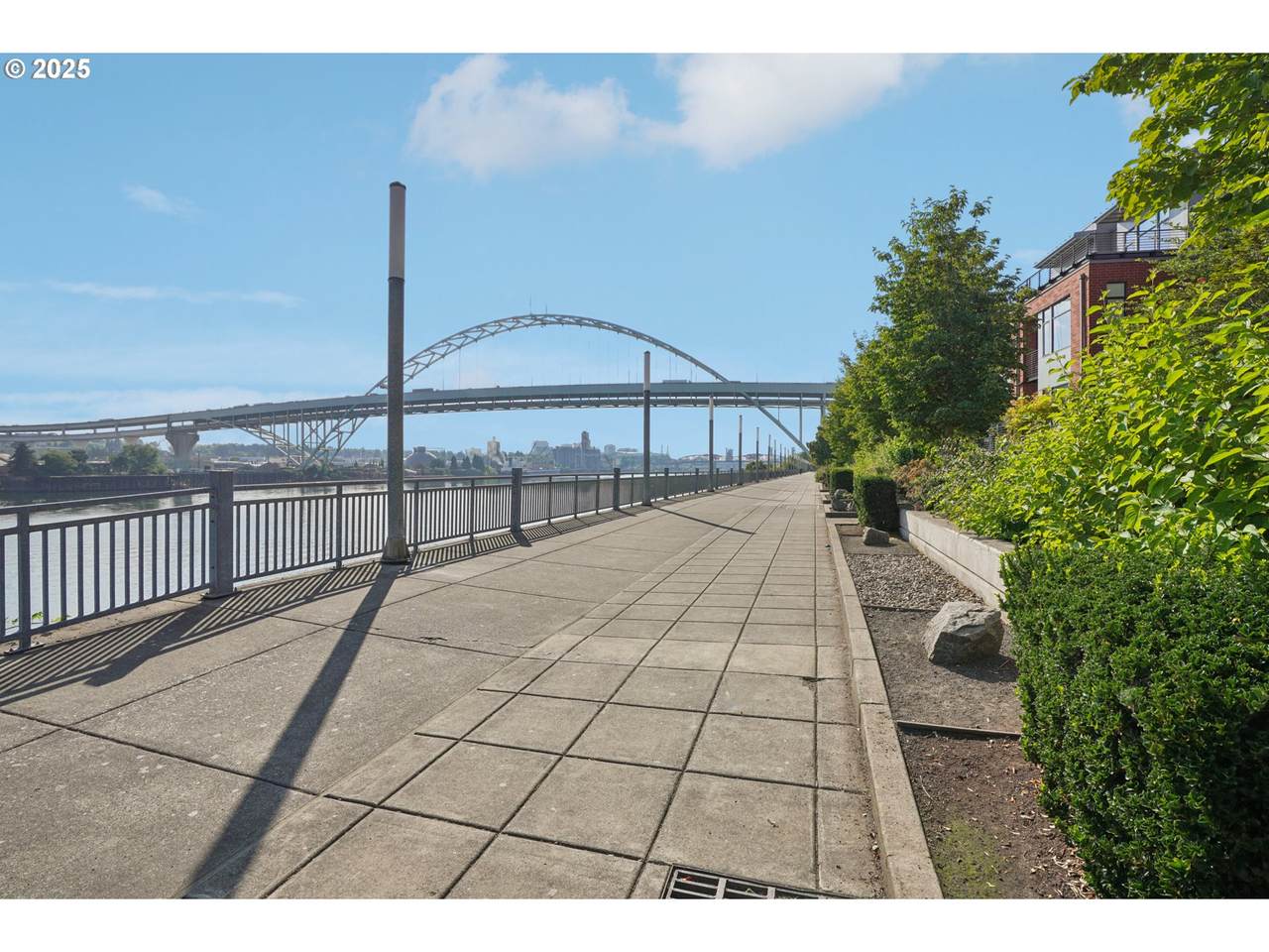 https://bt-photos.global.ssl.fastly.net/portland/1280_boomver_1_211060500-2.jpg