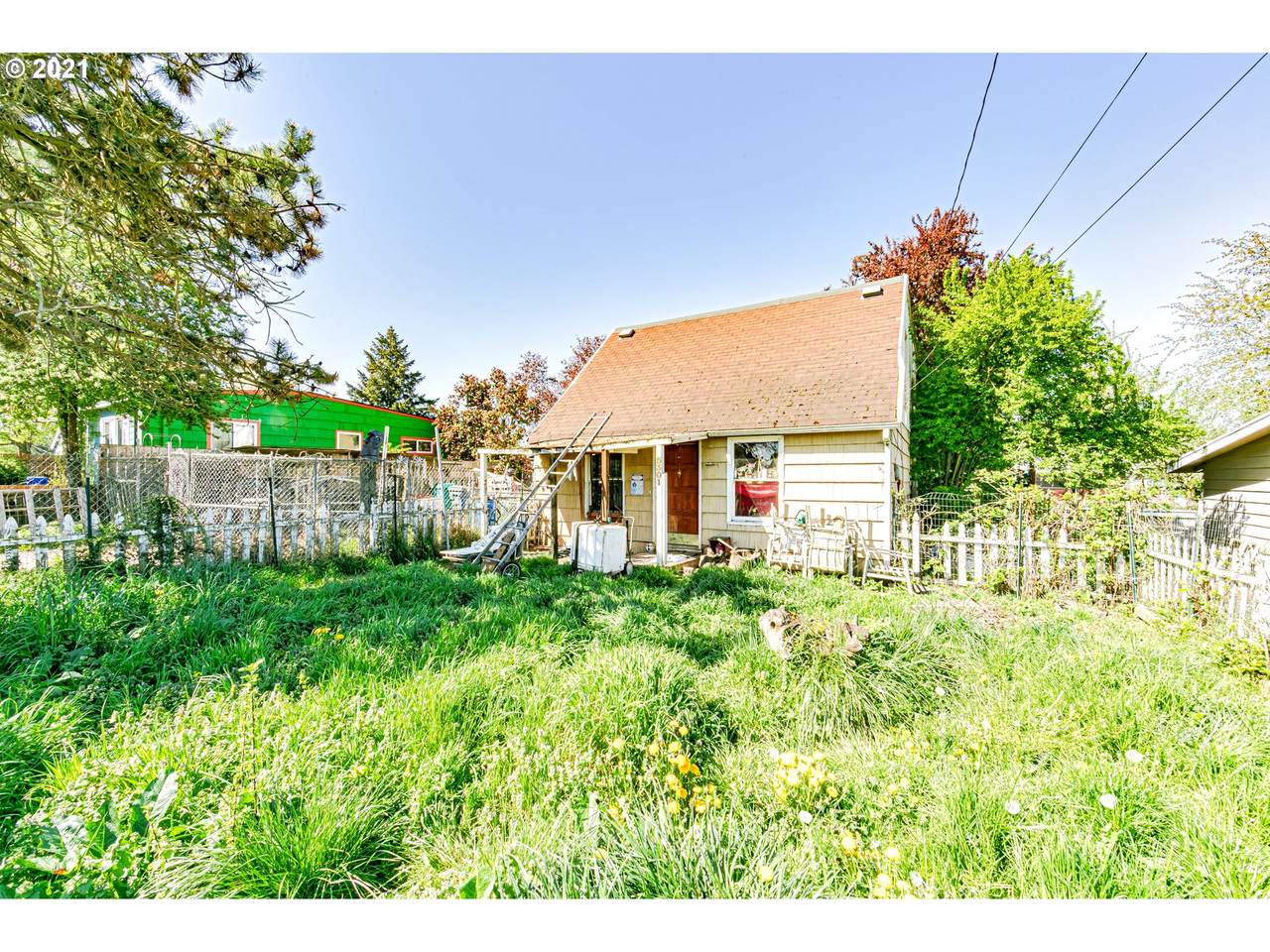 5301 75TH Ave - Photo 1