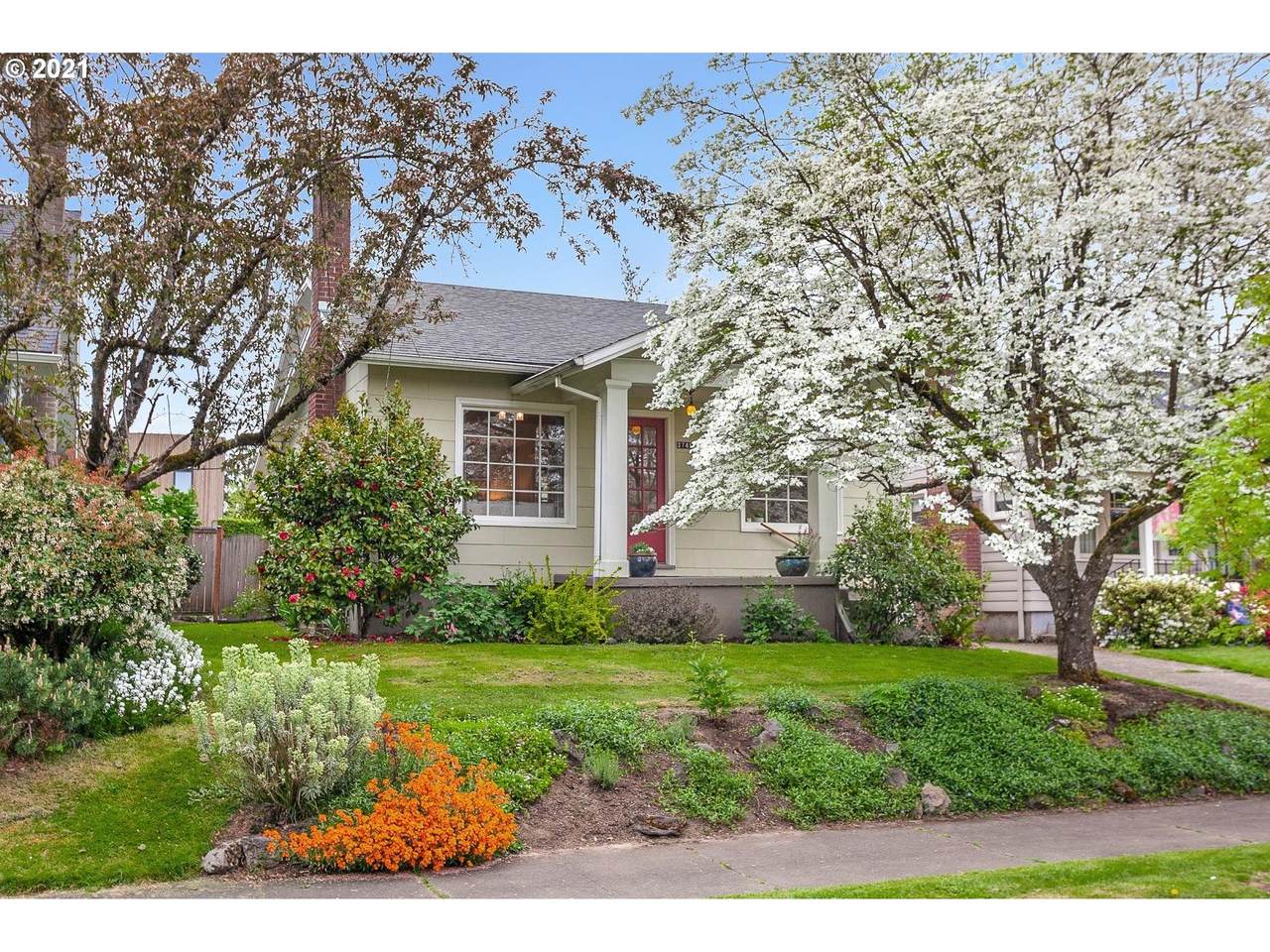 2745 35TH Pl - Photo 1