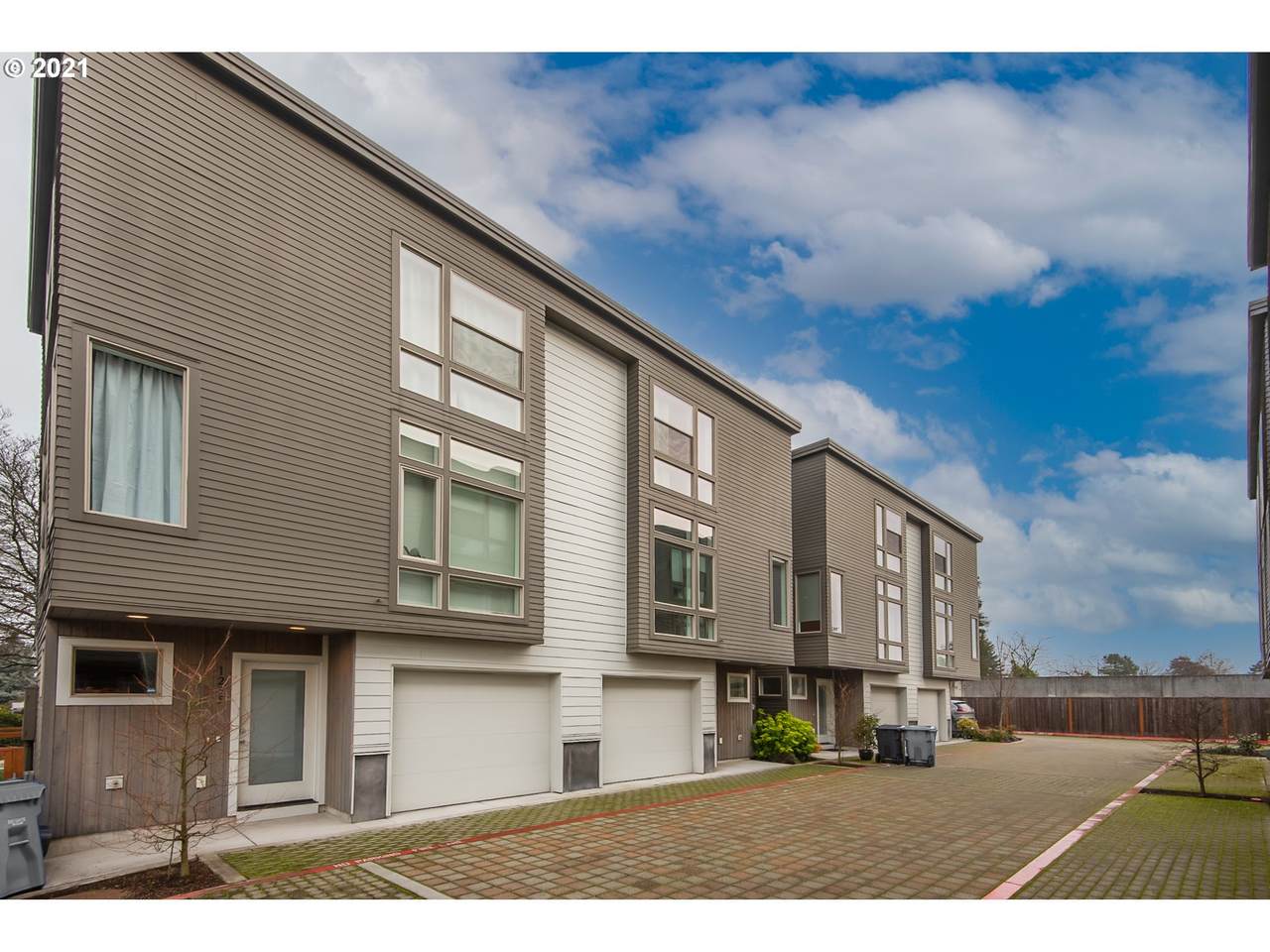 1229 Morgan St - Photo 1