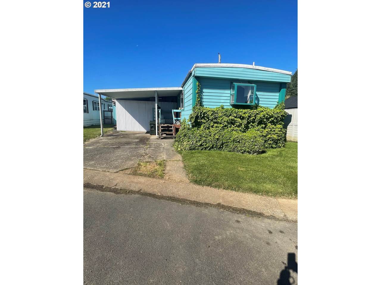 1413 Hawthorne Ave - Photo 1