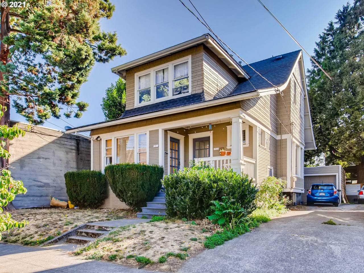 1520 35TH Ave - Photo 1