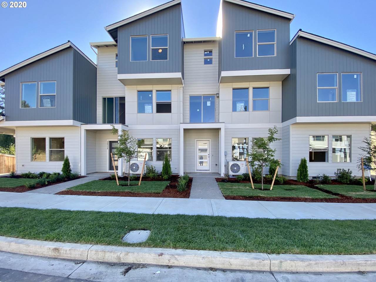17310 Crossroads Ave - Photo 1