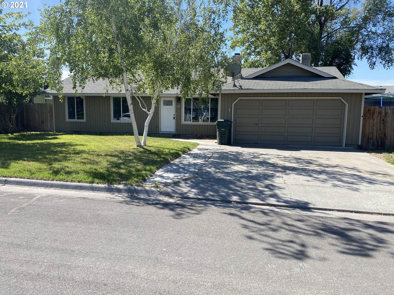 19 Westview Dr - Photo 1