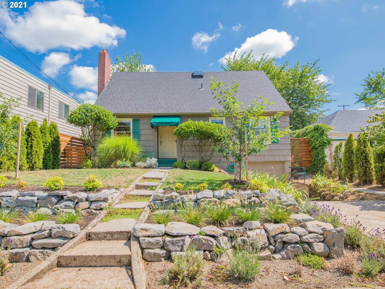 724 53RD Ave - Photo 1