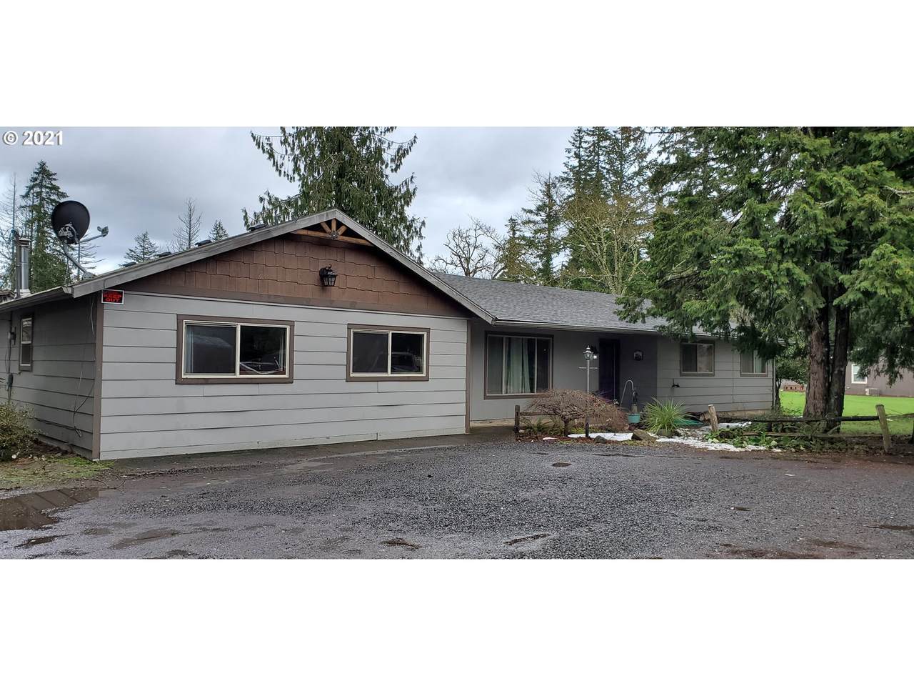13740 322ND Ave - Photo 1