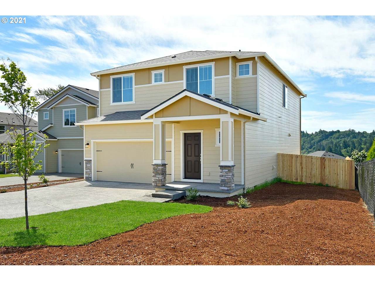 1429 15TH Ave - Photo 1