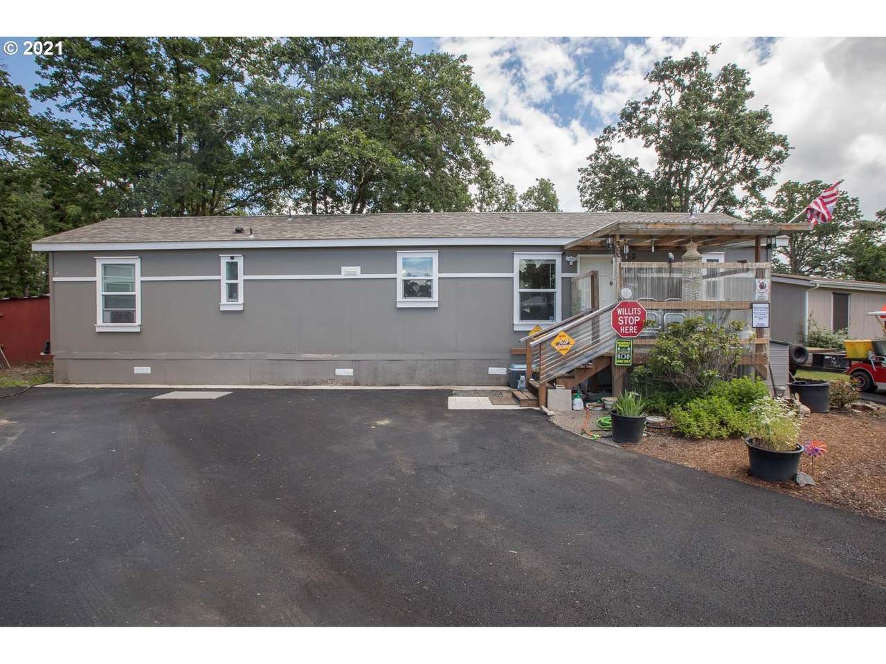 39009 Dexter Rd - Photo 1