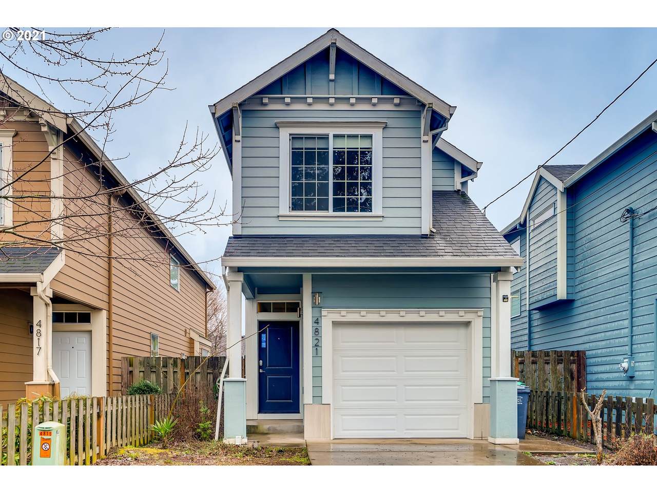 4821 101ST Ave - Photo 1