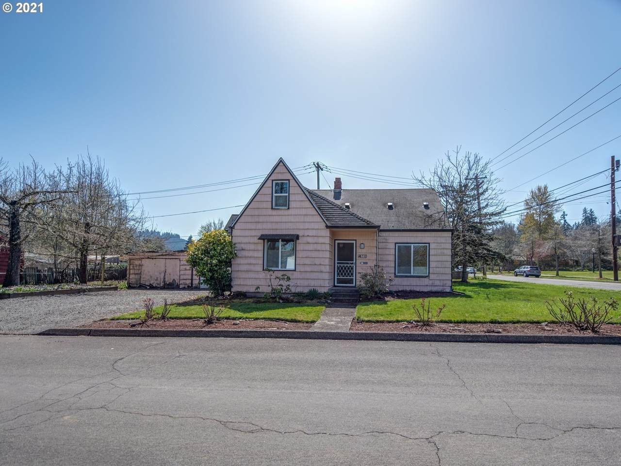 710 37TH Ave - Photo 1