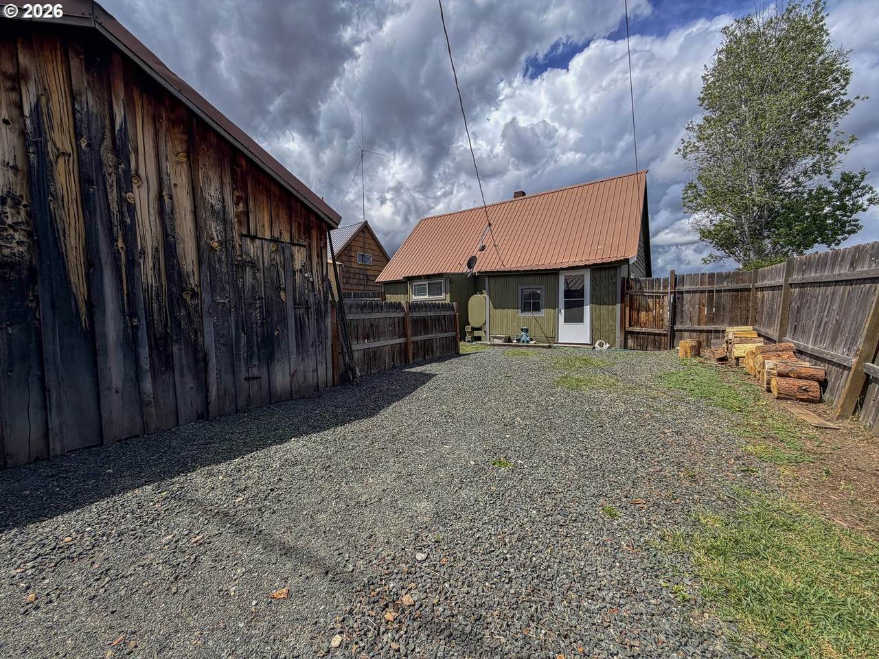 https://bt-photos.global.ssl.fastly.net/portland/1280_boomver_1_212713509-2.jpg