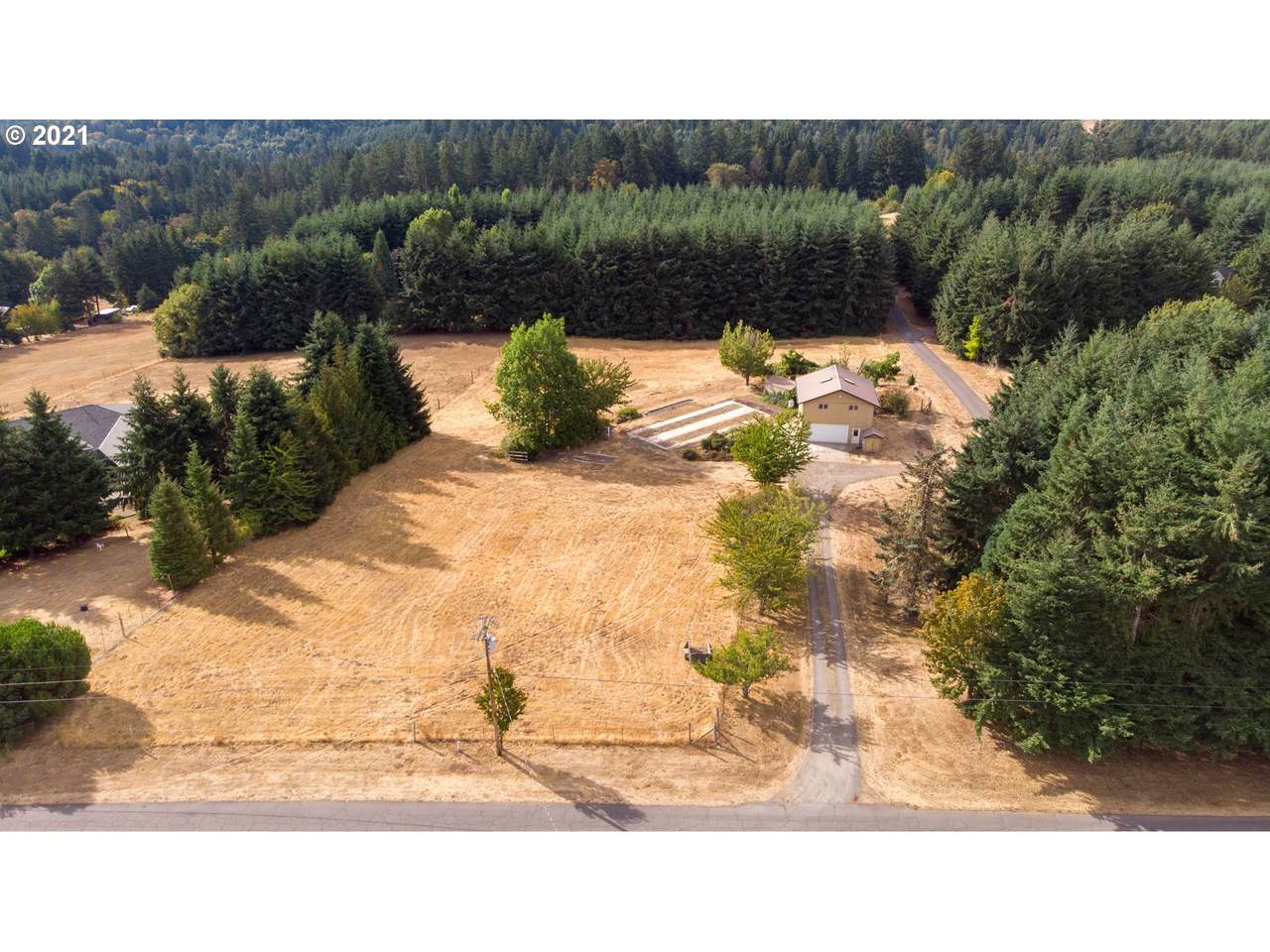 31262 Laurelview Rd - Photo 1