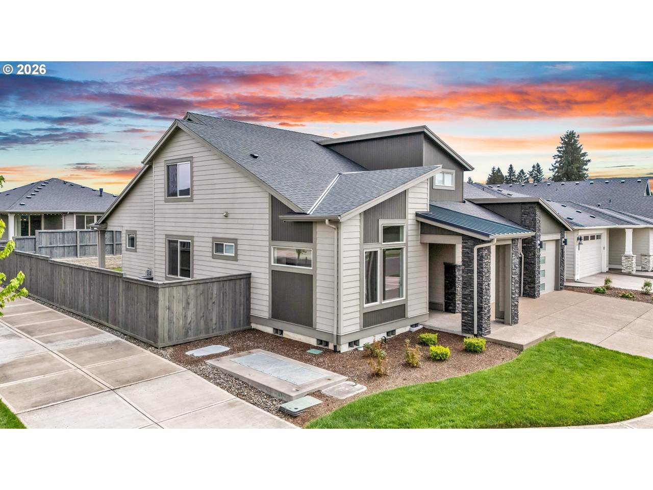 https://bt-photos.global.ssl.fastly.net/portland/1280_boomver_1_212798107-2.jpg